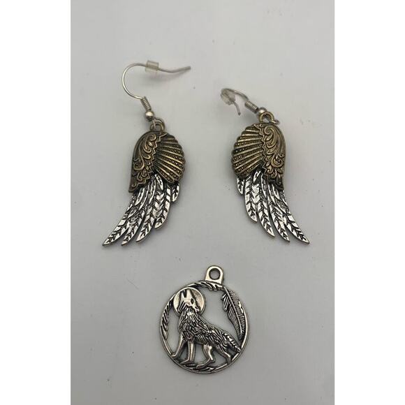 Southwestern Western Native American Feathers Earrings & Howling Coyote Pendant - Picture 2 of 4